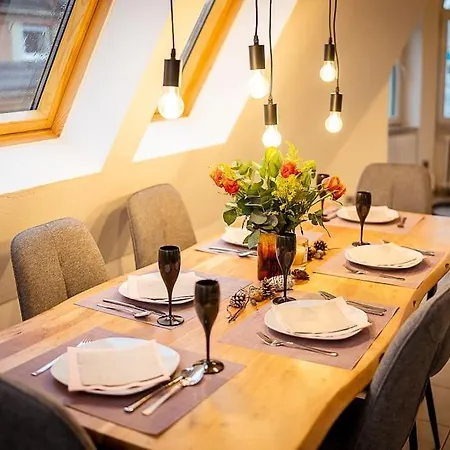 Loft Mit Billard-tisch Und Ps4 * וופרטל