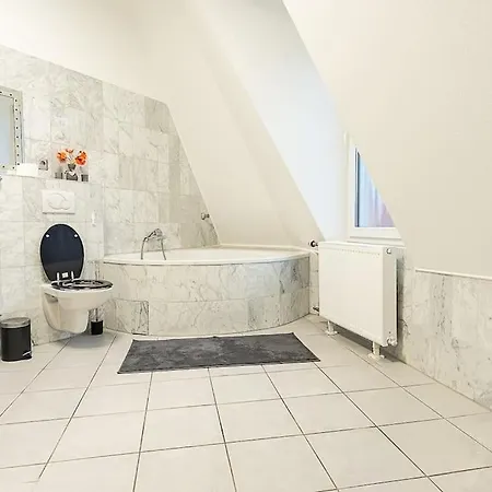 Loft Mit Billard-tisch Und Ps4 דירה וופרטל