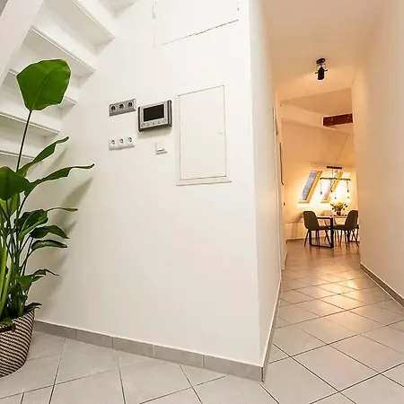 דירה Loft Mit Billard-tisch Und Ps4 וופרטל