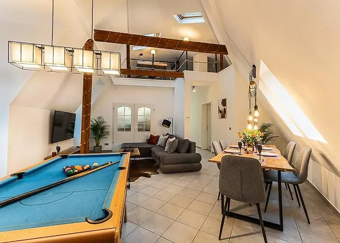 Loft Mit Billard-tisch Und Ps4 * Wuppertal
